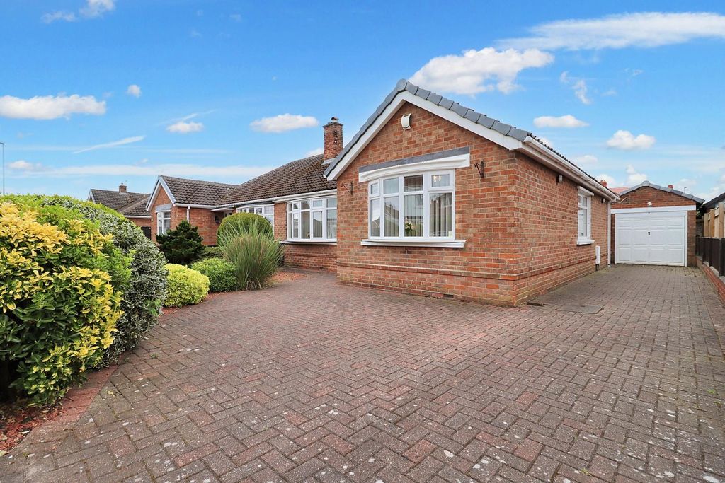 Property photo 1 of 23