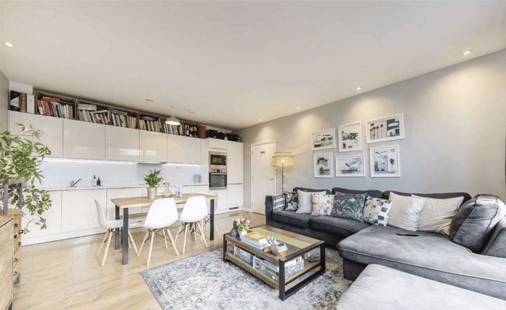 Property photo 2 of 12 Gallery