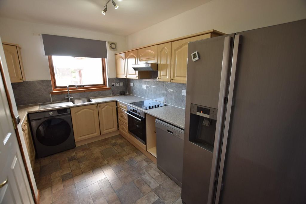 Property photo 2 of 13