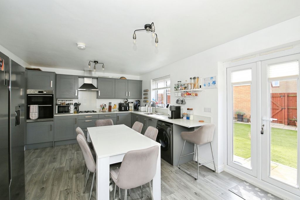 Property photo 2 of 23 Img_0426