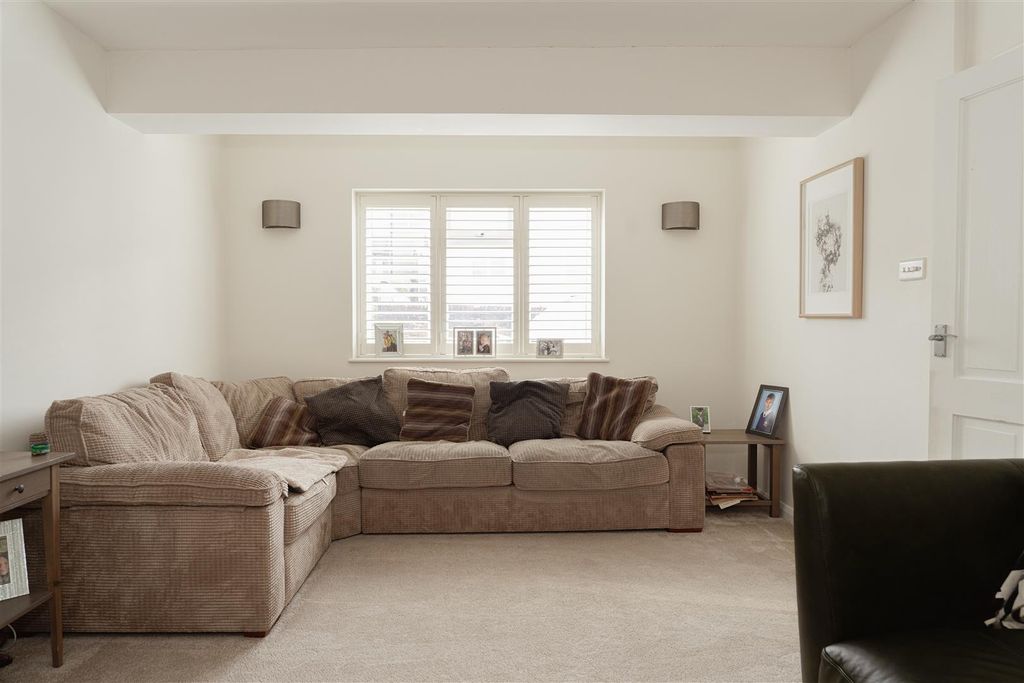 Property photo 3 of 16 10.Jpg