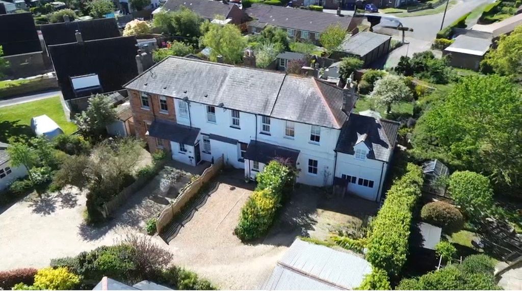 Property photo 1 of 44