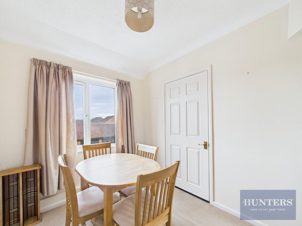 Property photo 3 of 12 Dining Room