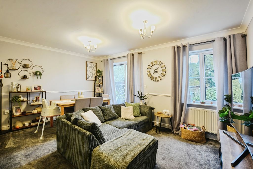 Property photo 3 of 18