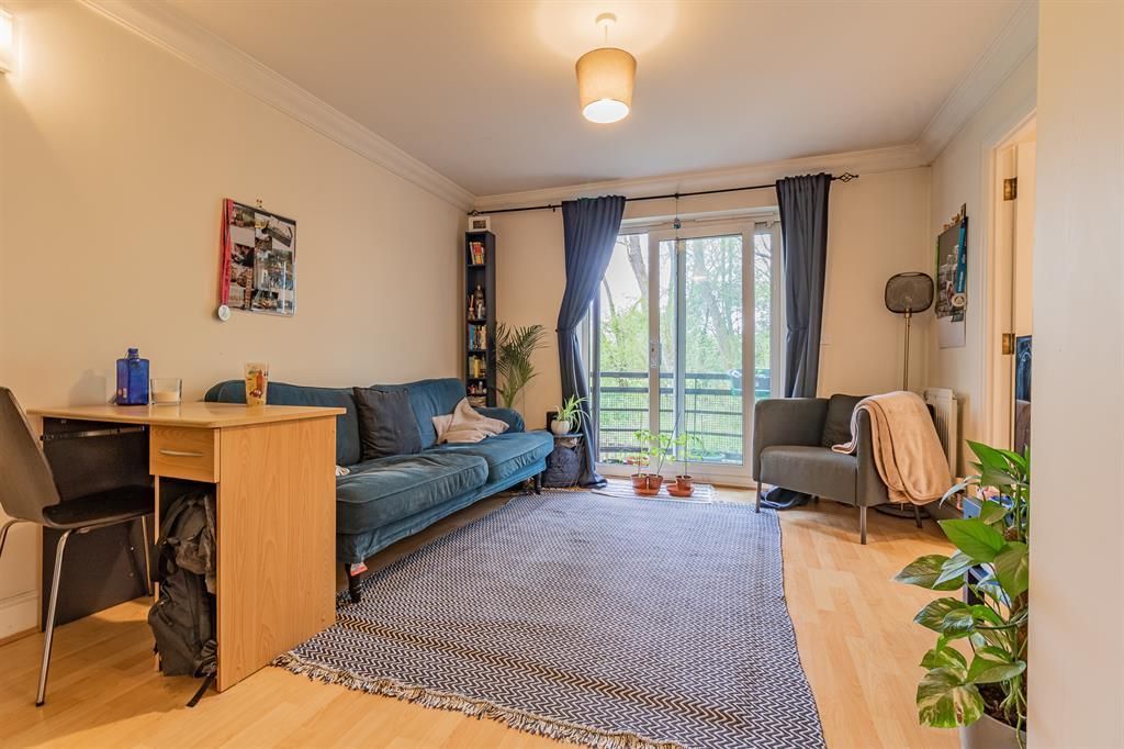 Property photo 2 of 26 Living Room