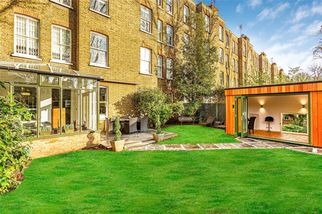 Property photo 2 of 25 Picture No. 37