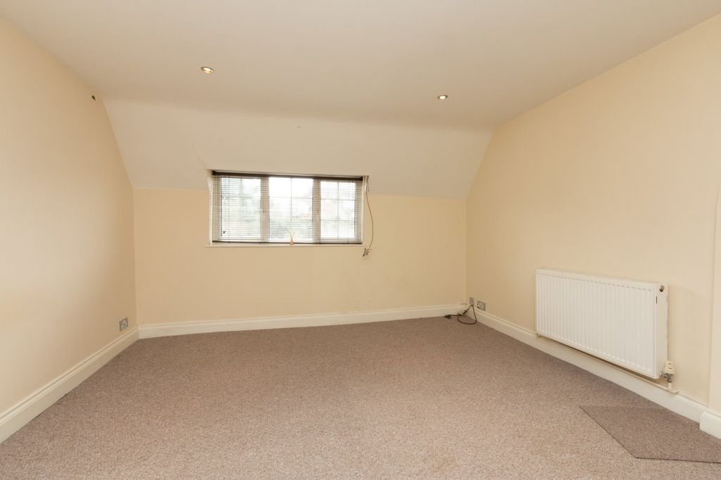 Property photo 3 of 20 Gallery