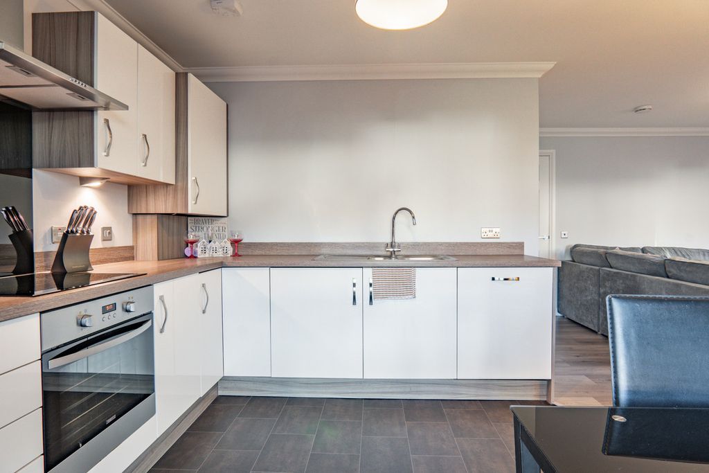 Property photo 3 of 20