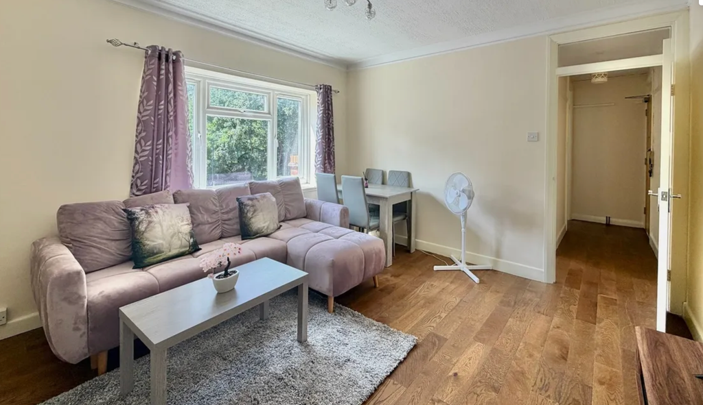 Property photo 3 of 14