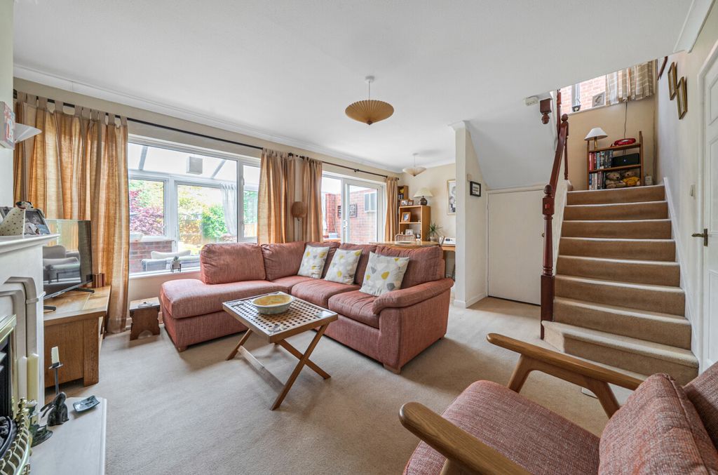Property photo 3 of 15 1-1304281-2-683dc...