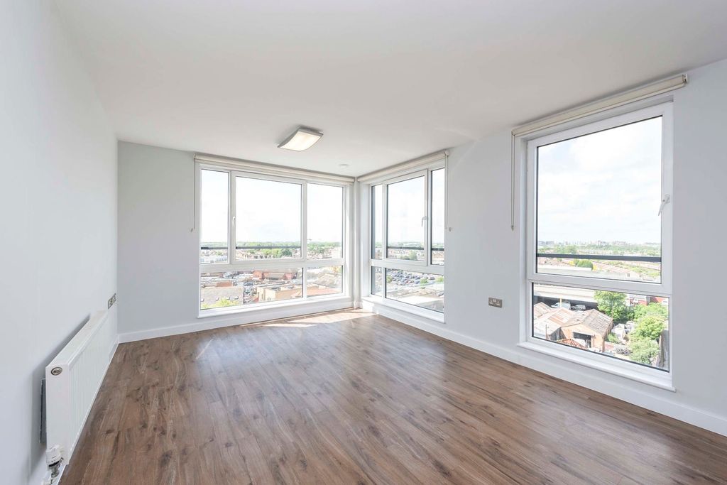 Property photo 1 of 9 Pbox-Img.Jpg