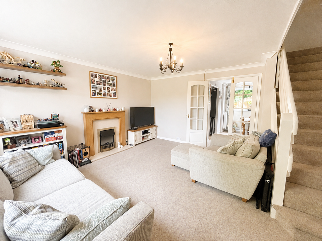 Property photo 2 of 17