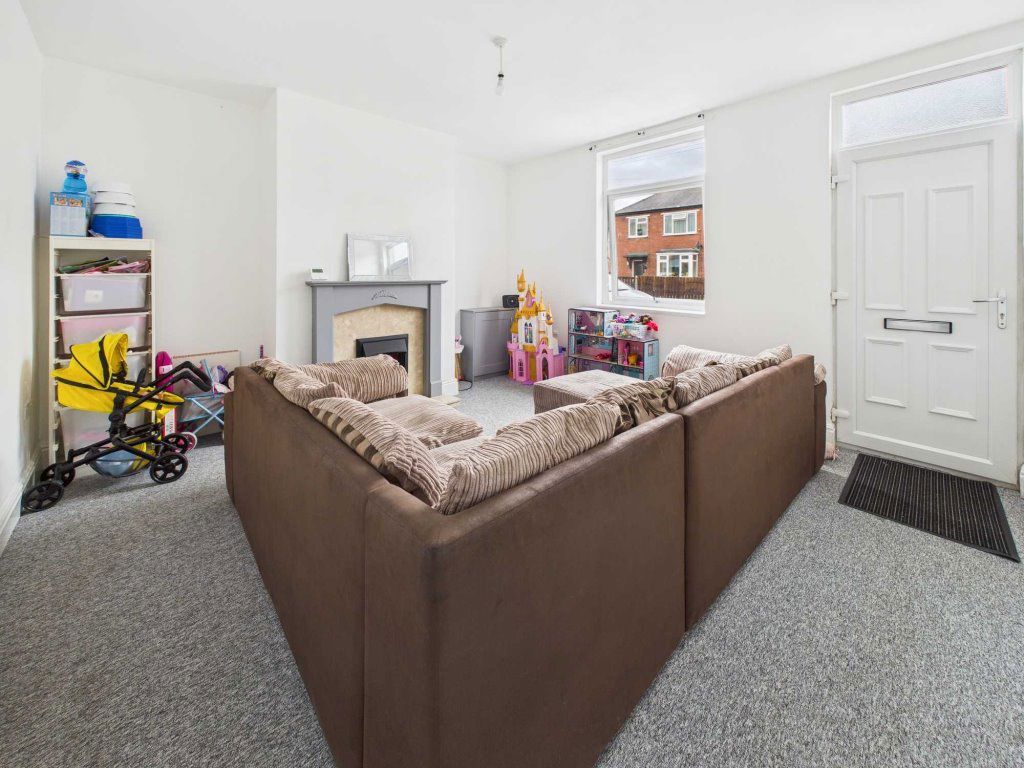 Property photo 3 of 11