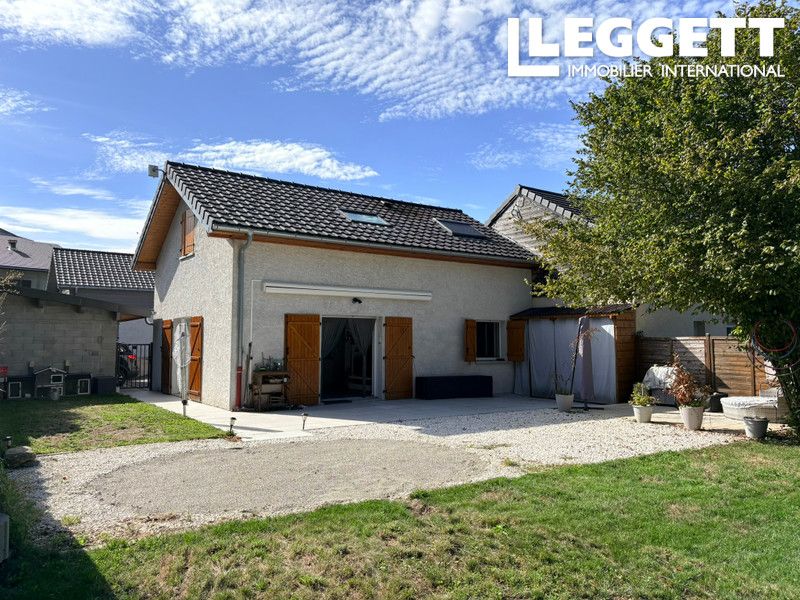 Property photo 1 of 10
