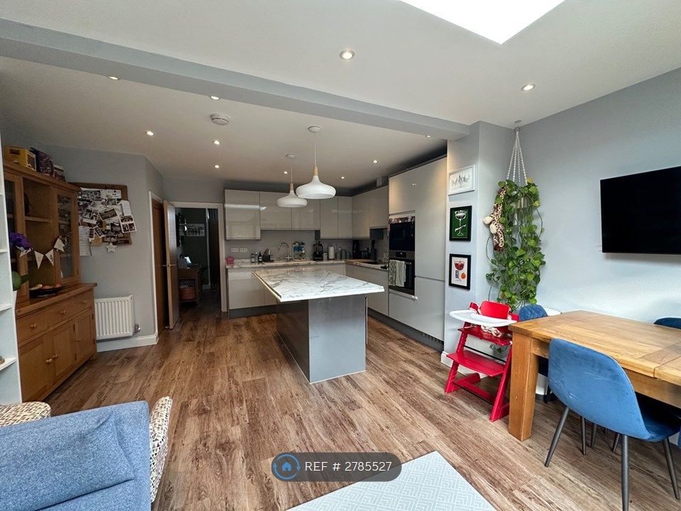 Property photo 2 of 13 Kitchen / Living Area