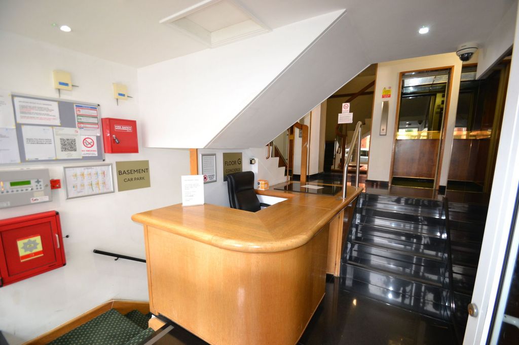 Property photo 3 of 10