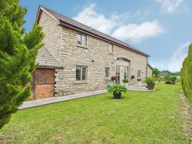 Property photo 1 of 63