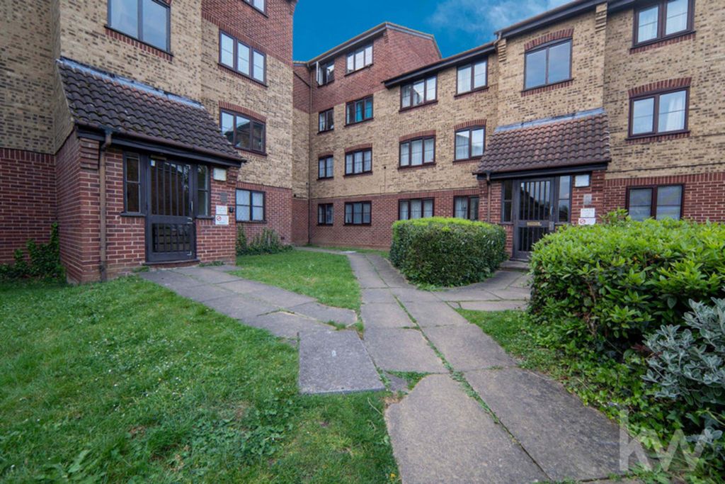 Property photo 1 of 9