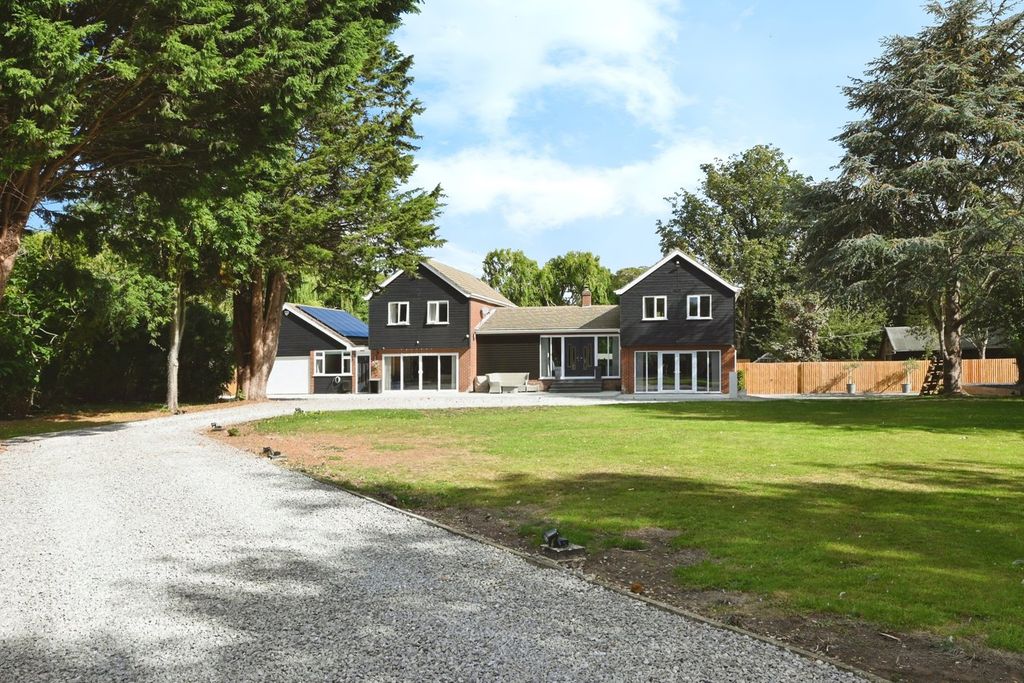 Property photo 1 of 35