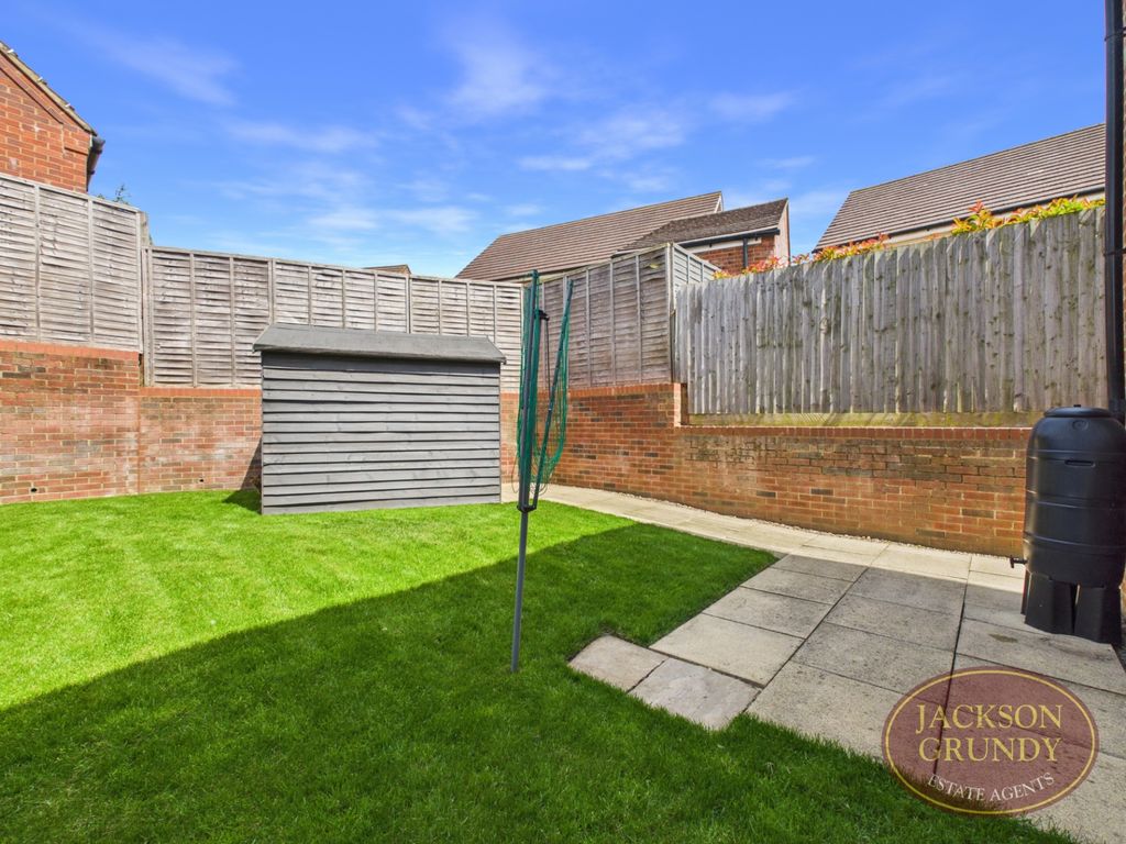 Property photo 2 of 15 Sanders Terrace