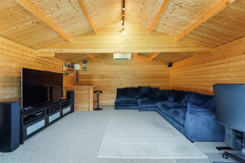 Additional image 34 of 5 bed detached house for saleRickman Hill Road, Chipstead, Coulsdon CR5