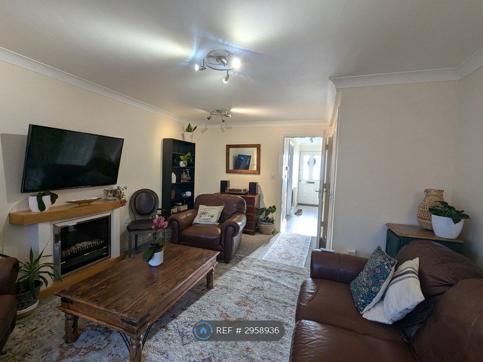 Property photo 3 of 16 Conservatory