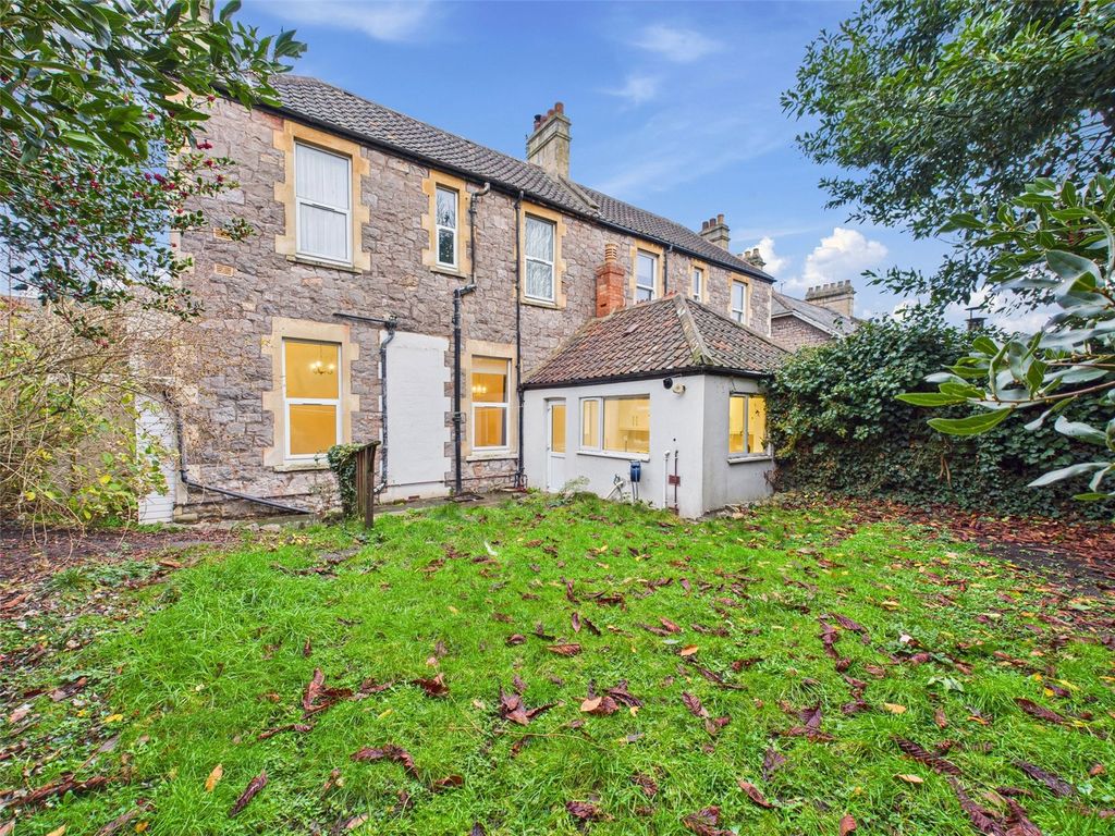 Property photo 1 of 9 Picture No. 14