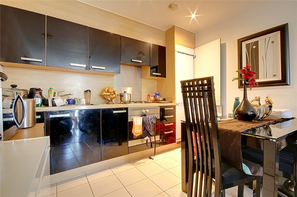 Property photo 3 of 18 Picture No. 06