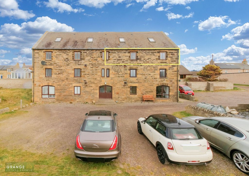 Property photo 2 of 24