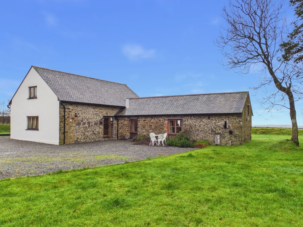 Property photo 1 of 16 Cam03640G0-Pr0086-Still003 (1)