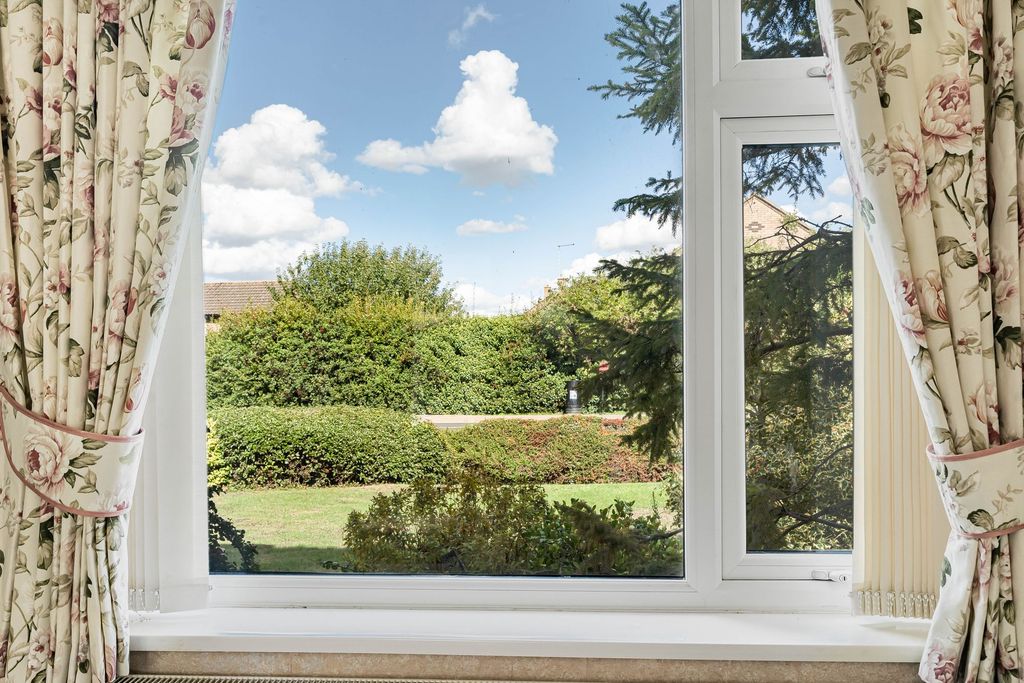 Property photo 3 of 23
