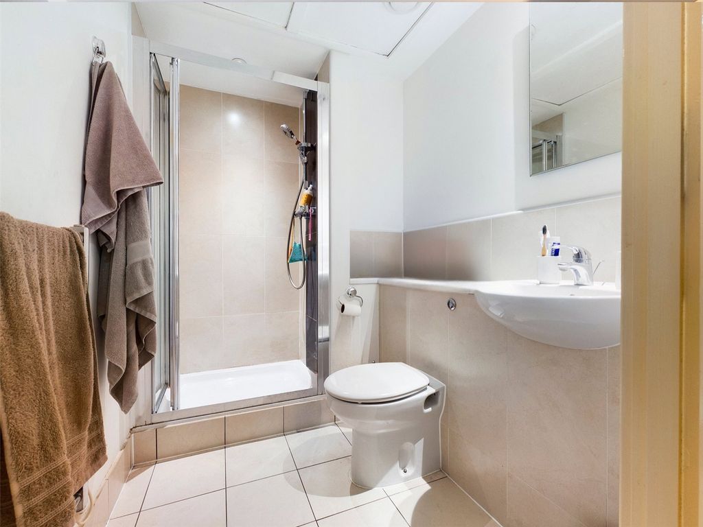 Property photo 3 of 6 Bathroom