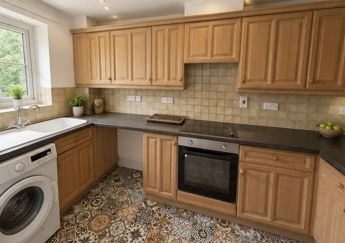 Property photo 2 of 7 Kitchen