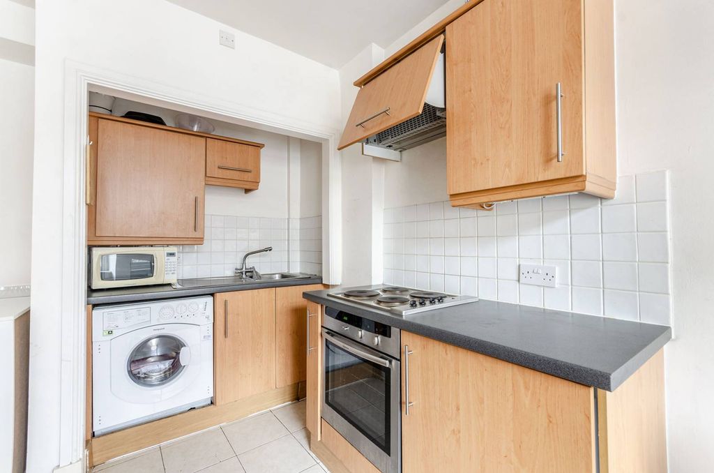 Property photo 1 of 5