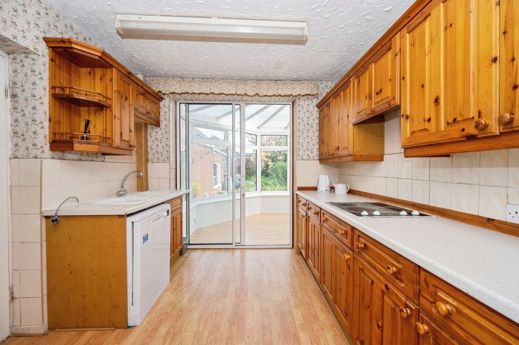 Property photo 2 of 17 Photo