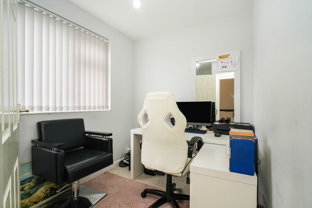 Additional image 23 of 5 bed detached house for saleGleneagles Avenue, Hopwood, Heywood OL10