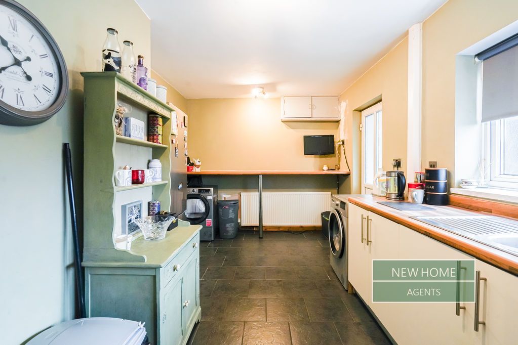 Property photo 3 of 20 Photo 11