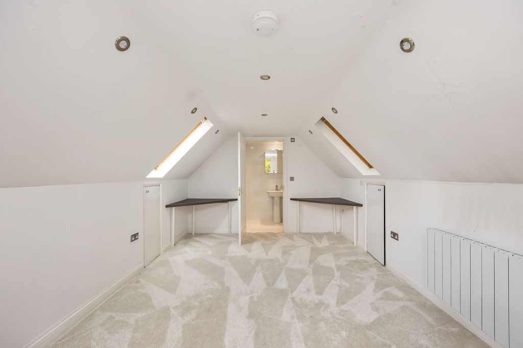 Additional image 27 of 6 bed detached house for saleWildgoose Drive, Horsham RH12