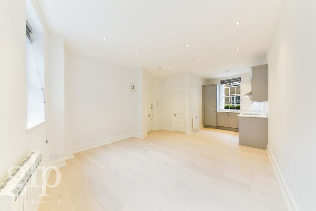 Property photo 3 of 8 956144