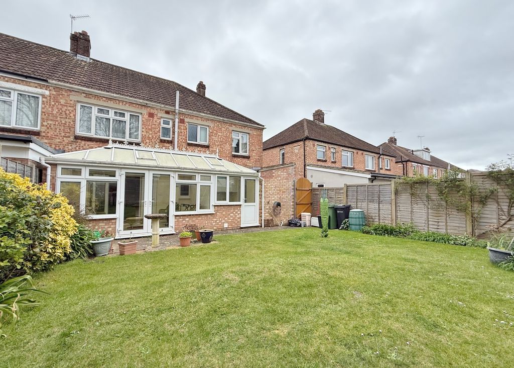 Property photo 3 of 29