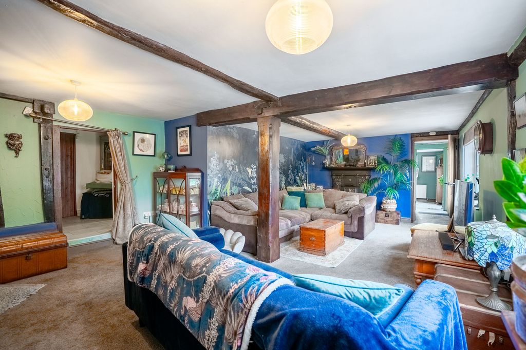 Property photo 2 of 45