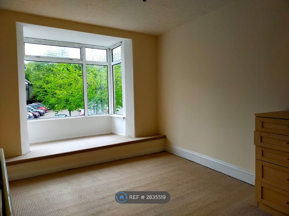 Property photo 1 of 3