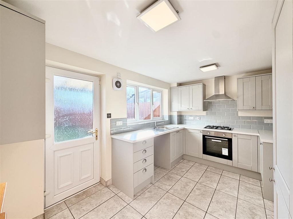 Property photo 3 of 16 3