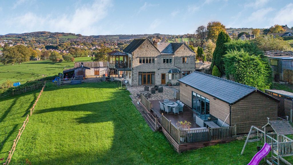 Property photo 1 of 33 Picture No. 01