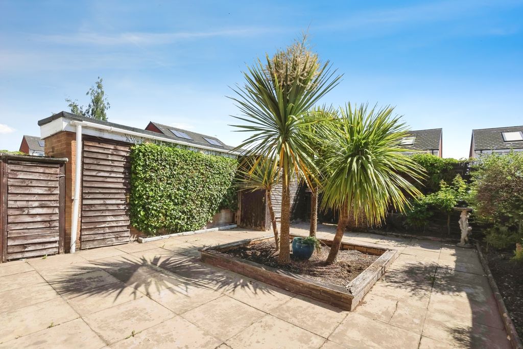Property photo 2 of 15 Photo