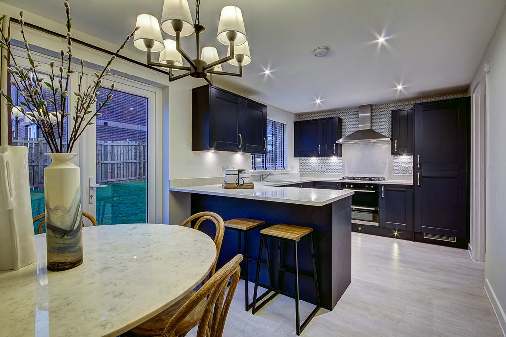 Property photo 1 of 14 3 Bedroom Semi Detached Villa