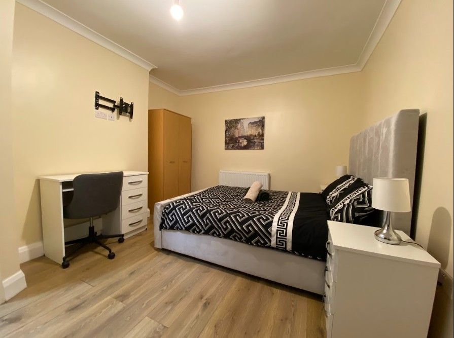 Property photo 1 of 4