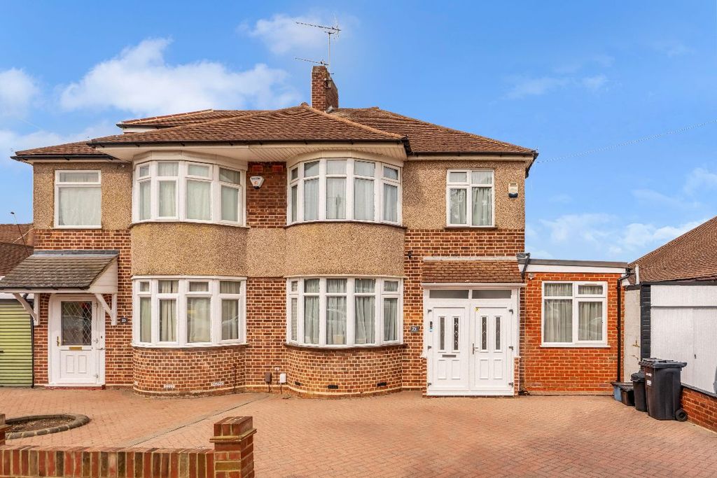 Property photo 1 of 29