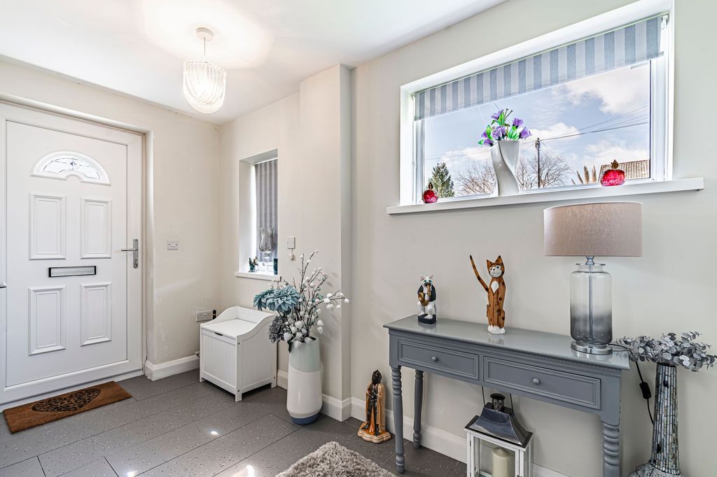 Property photo 3 of 30 Hallway