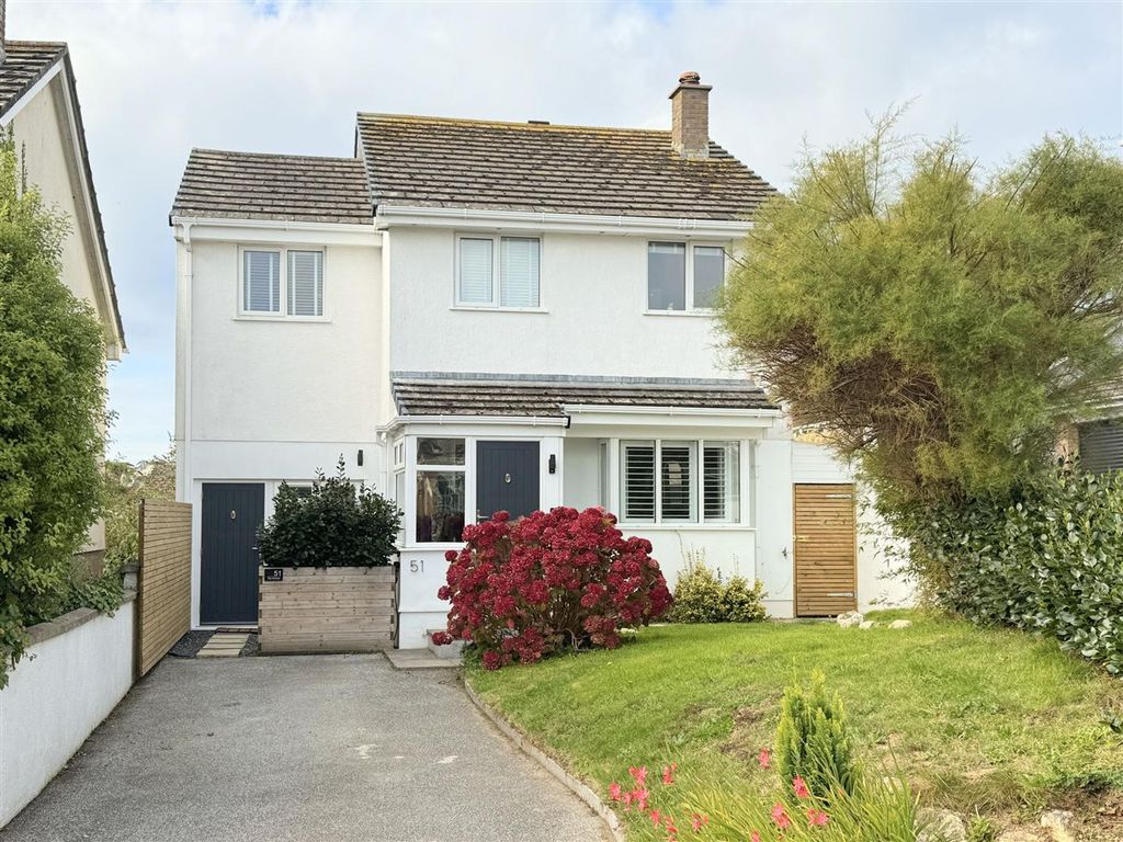 Property photo 1 of 40